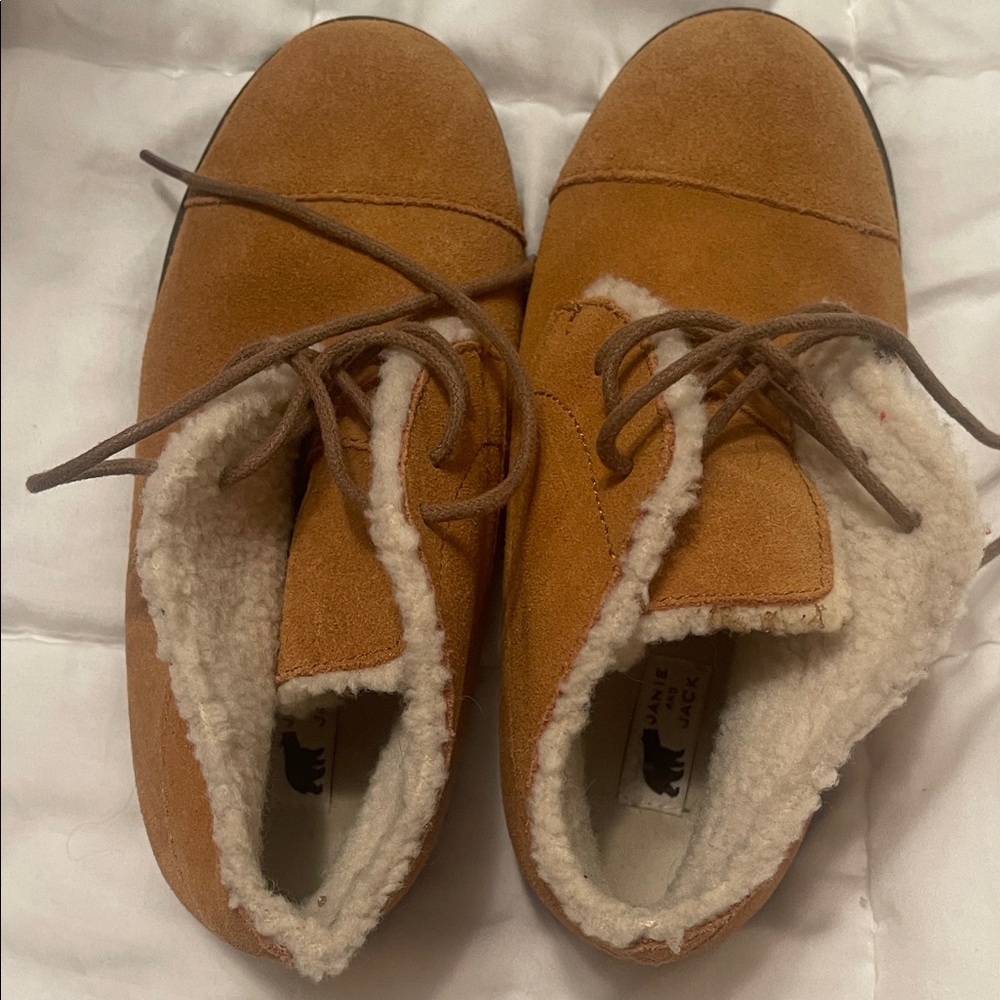 Janie and Jack Tan Kids Shoes / high top with Cream Sherpa Lining